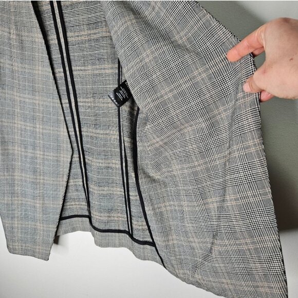 Aritzia Babaton Hip Power Blazer Jacket Sz 0 Plaid Office Corporate Academia - Picture 9 of 14